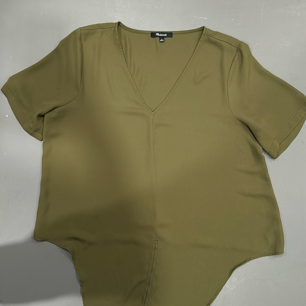 Madewell Olive Green Tie-Front V-Neck Short Sleeve Top Size L